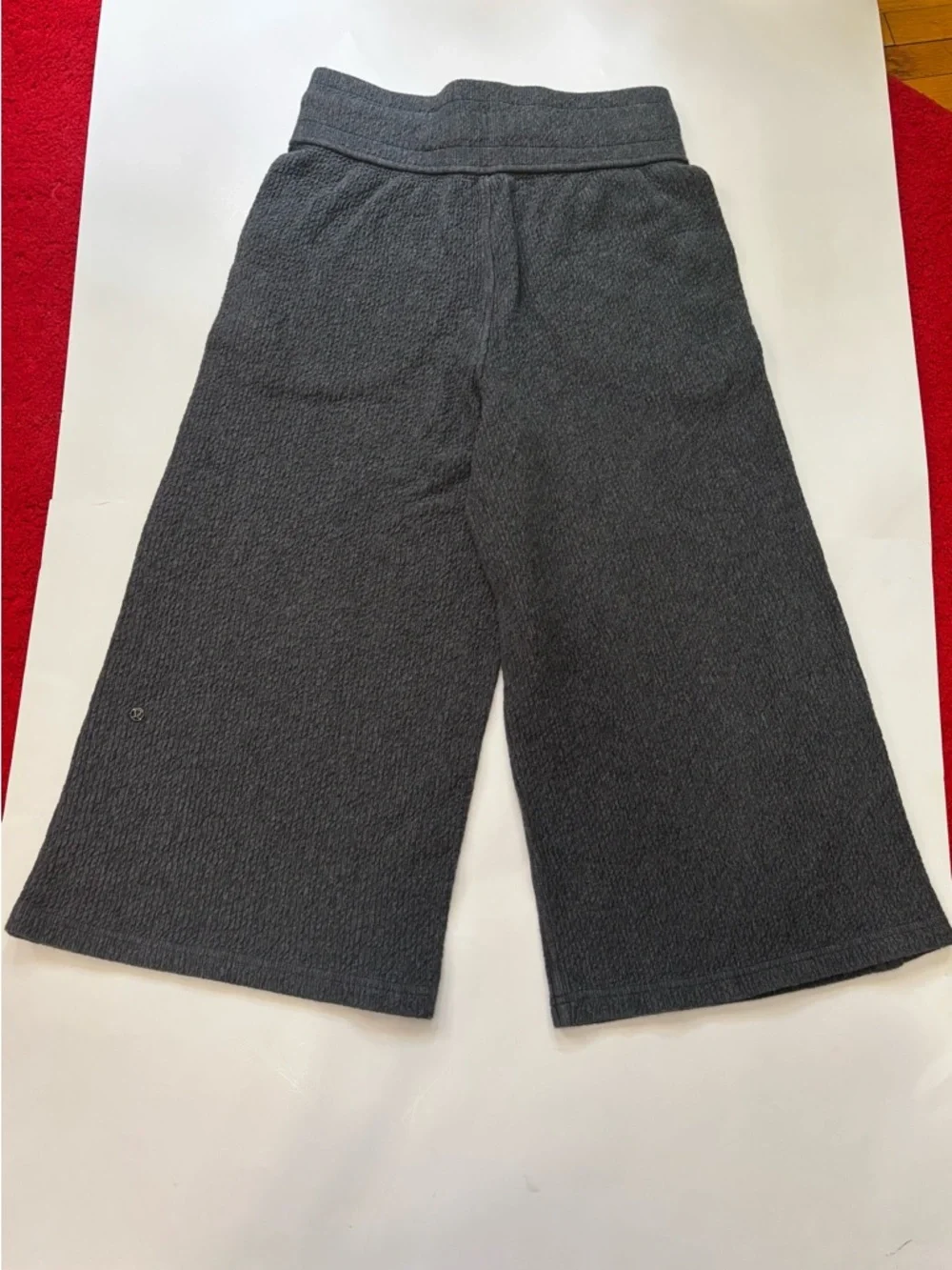 lululemon athletica Charcoal Wide-Leg Ribbed Capris